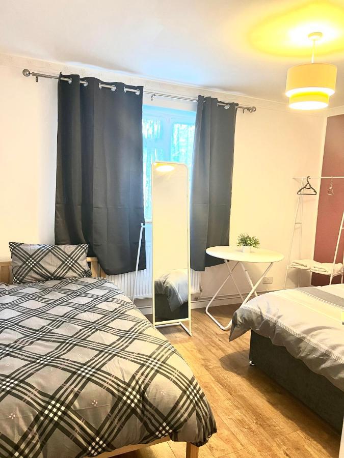 Large Room With Two Bed In Central Λονδίνο Εξωτερικό φωτογραφία