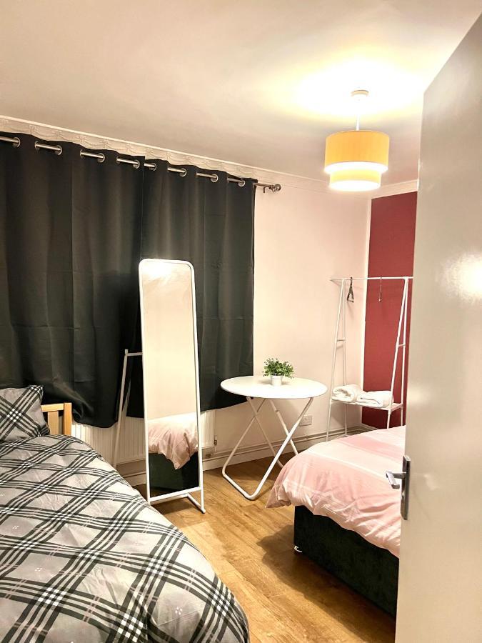 Large Room With Two Bed In Central Λονδίνο Εξωτερικό φωτογραφία