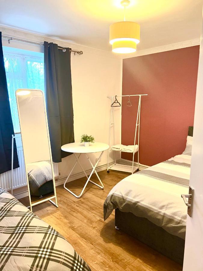 Large Room With Two Bed In Central Λονδίνο Εξωτερικό φωτογραφία