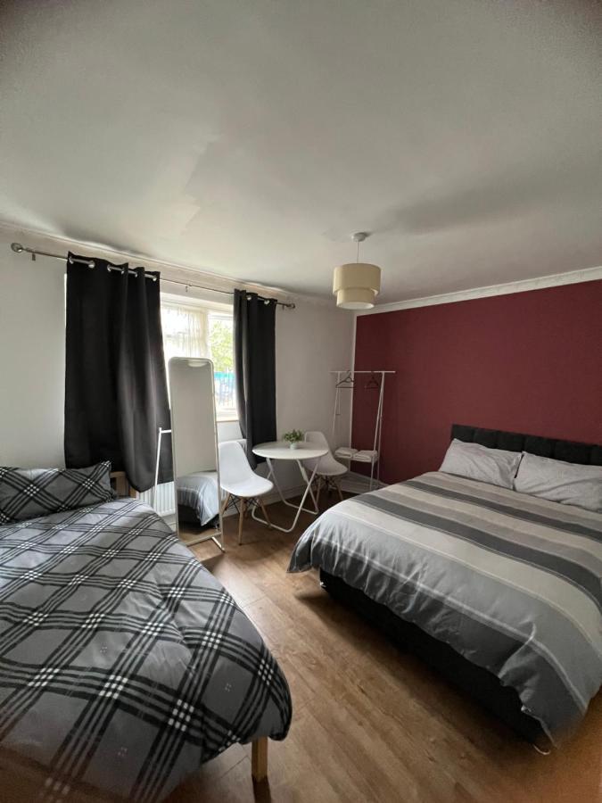 Large Room With Two Bed In Central Λονδίνο Εξωτερικό φωτογραφία